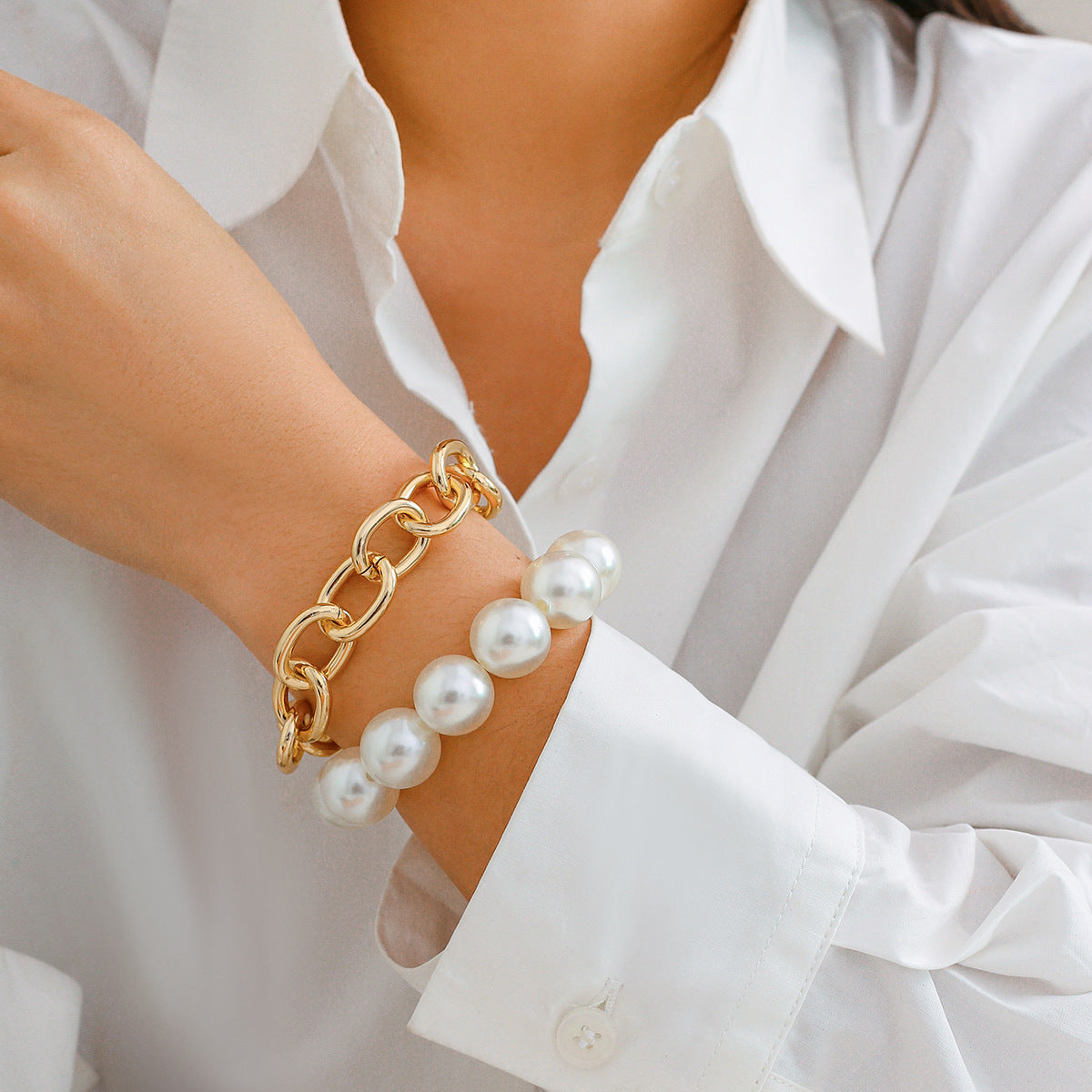 Big Round Bead Pearl Bracelet